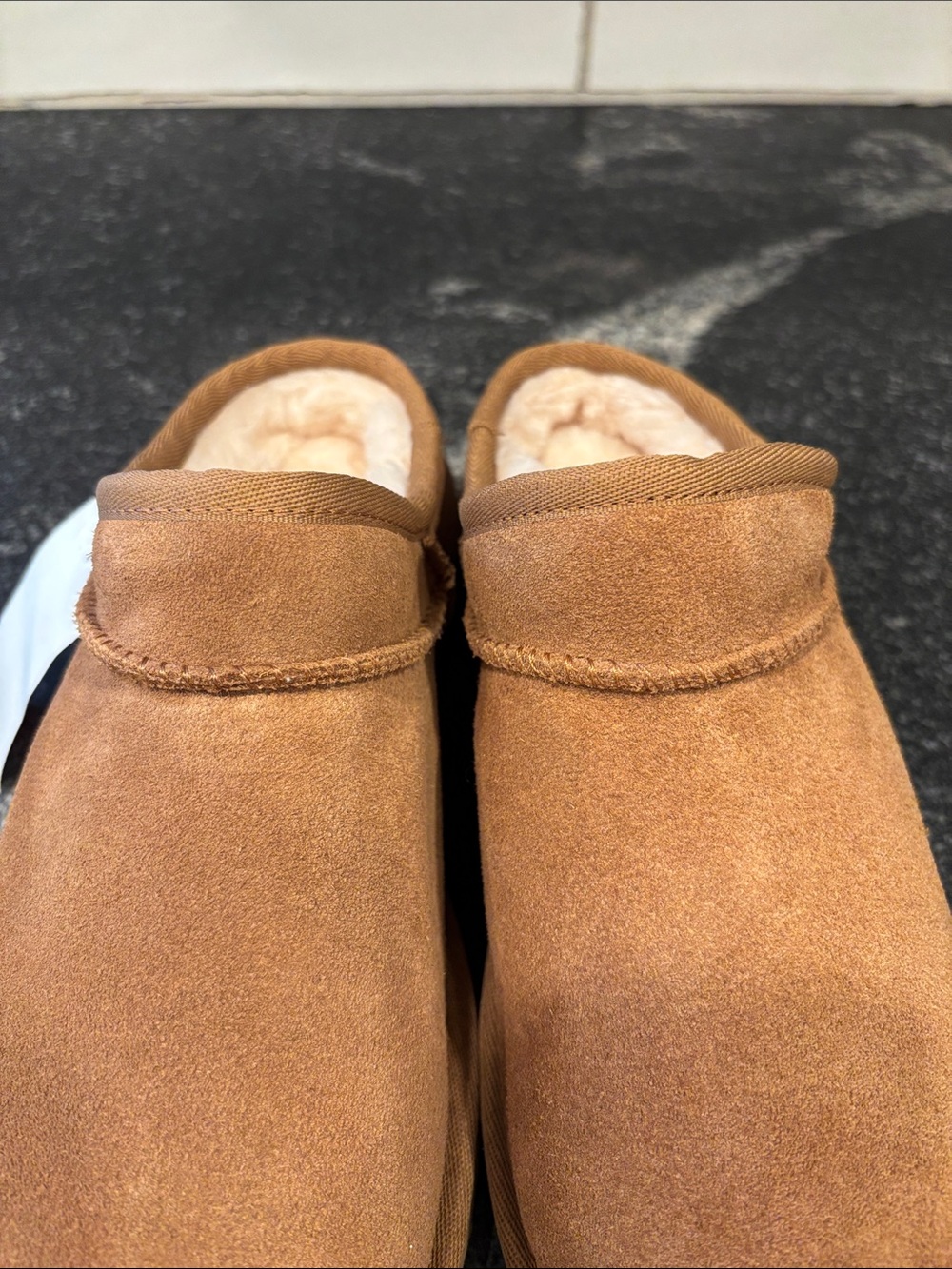 UGG Classic Mini Slipper – Chestnut – Size 7 – Style 1108193 - NEW - Picture 11 of 12
